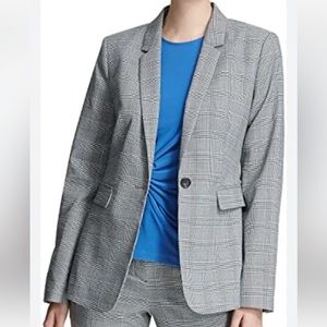 Bill Burns Exclusive Blazer
Size: 10 Bill Burns